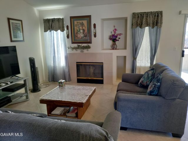 37759 67th Street, Palmdale, CA 93552