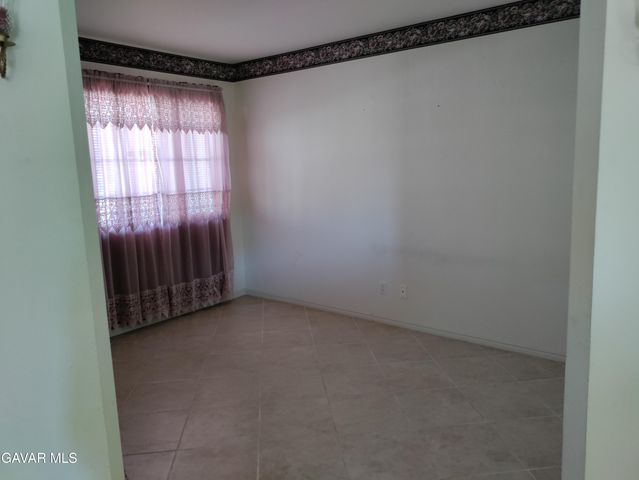 37759 67th Street, Palmdale, CA 93552