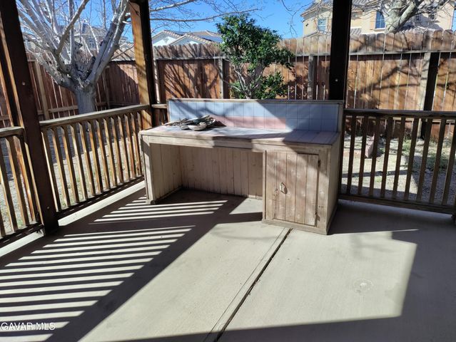 37759 67th Street, Palmdale, CA 93552