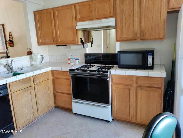 37759 67th Street, Palmdale, CA 93552