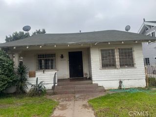 1200 W 39th Place, Los Angeles, CA 90037