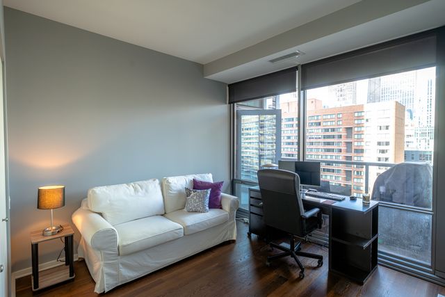 240 E Illinois Street 1606, Chicago, IL 60611