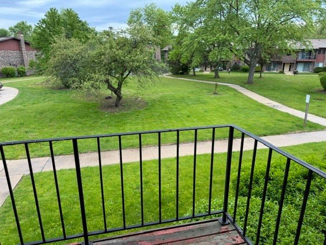 247 N Neltnor Boulevard E2D, West Chicago, IL 60185