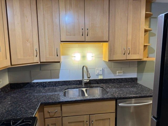247 N Neltnor Boulevard E2D, West Chicago, IL 60185