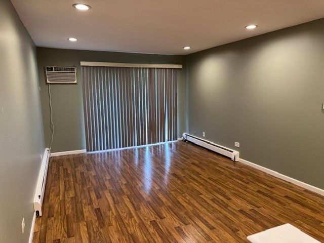 247 N Neltnor Boulevard E2D, West Chicago, IL 60185