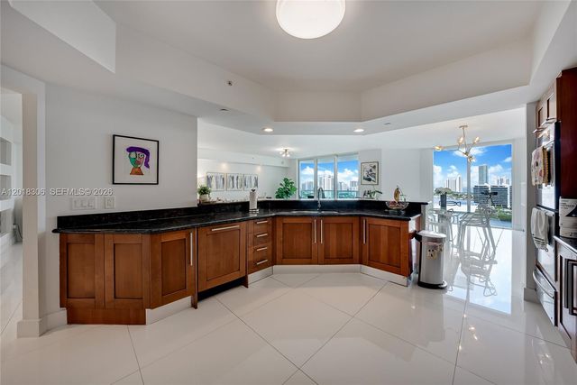 3301 NE 183rd Street 2007, Aventura, FL 33160