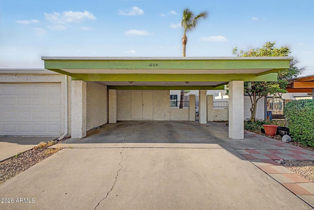 4760 W VIA CYNTHIA Drive, Glendale, AZ 85301