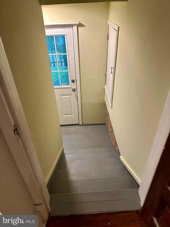 Image 33 of property listing at 309 MIDDLE BLVD, Salisbury, MD 21801