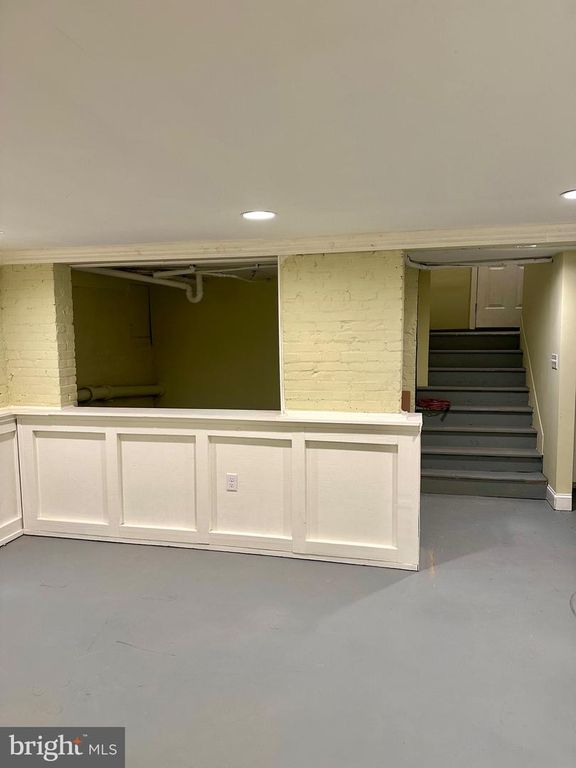 Image 37 of property listing at 309 MIDDLE BLVD, Salisbury, MD 21801