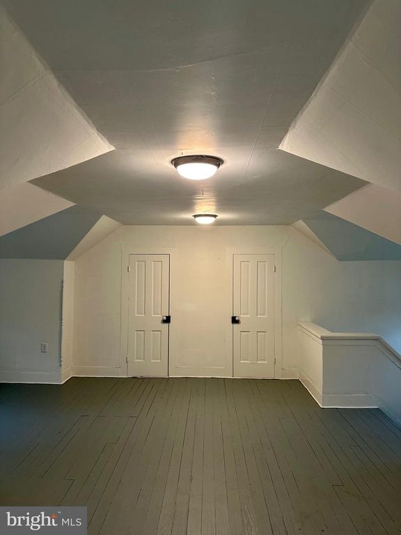 Image 61 of property listing at 309 MIDDLE BLVD, Salisbury, MD 21801