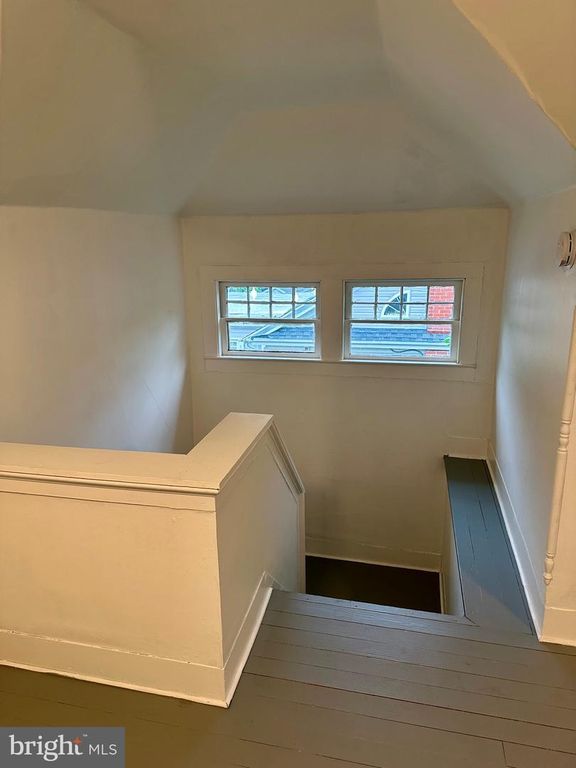 Image 65 of property listing at 309 MIDDLE BLVD, Salisbury, MD 21801