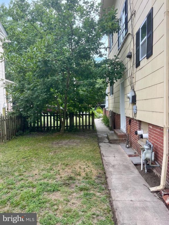 Image 68 of property listing at 309 MIDDLE BLVD, Salisbury, MD 21801