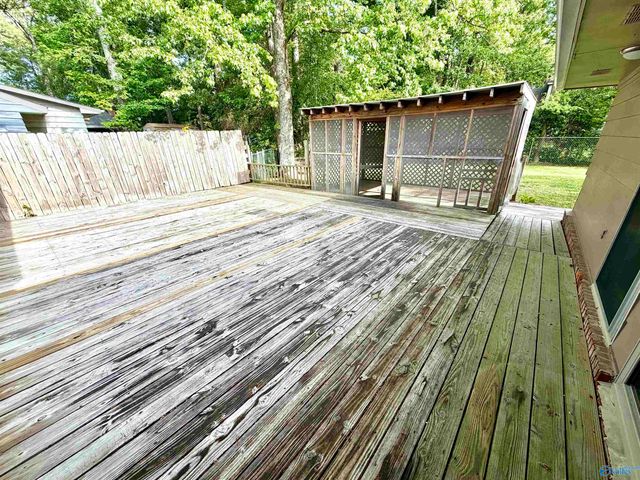 208 Woodley Terrace, Boaz, AL 35957
