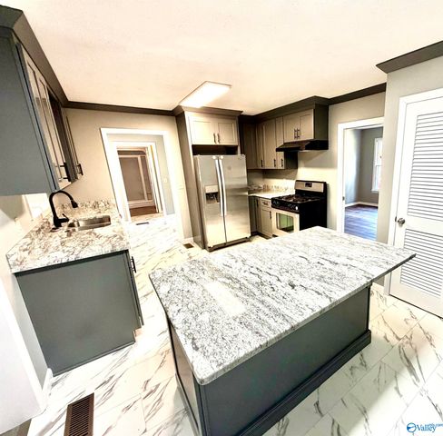 208 Woodley Terrace, Boaz, AL 35957