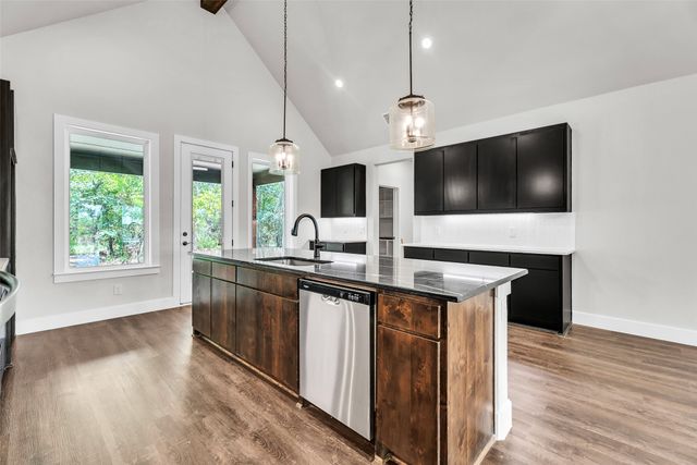 391 Slate Rock Road, Ennis, TX 75119