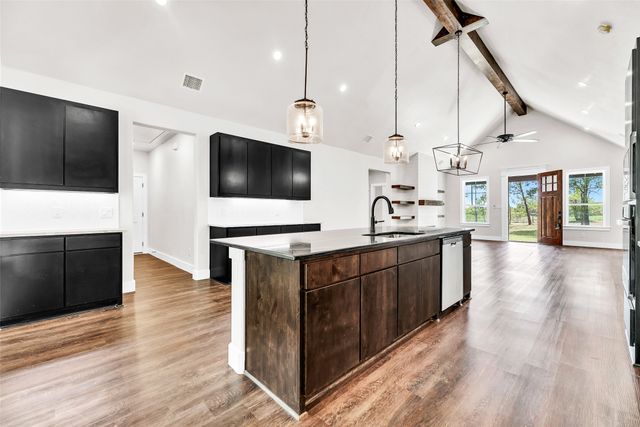 391 Slate Rock Road, Ennis, TX 75119