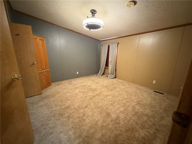 202 N Main Street, Oregon, MO 64473