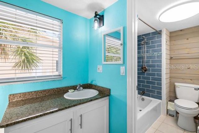 5043 N BEACH ROAD, Englewood, FL 34223