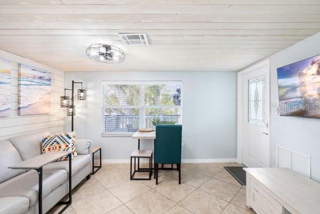 5043 N BEACH ROAD, Englewood, FL 34223