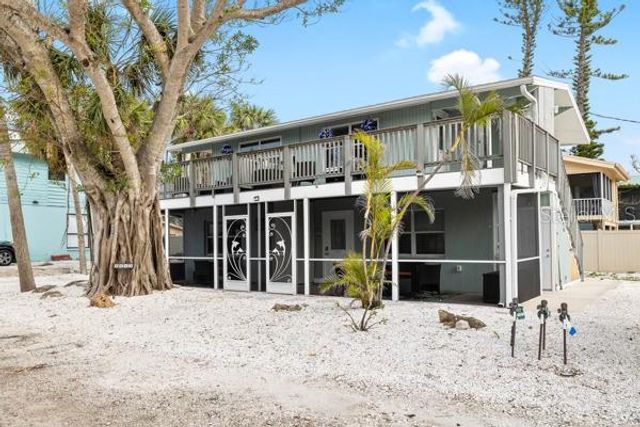 5043 N BEACH ROAD, Englewood, FL 34223