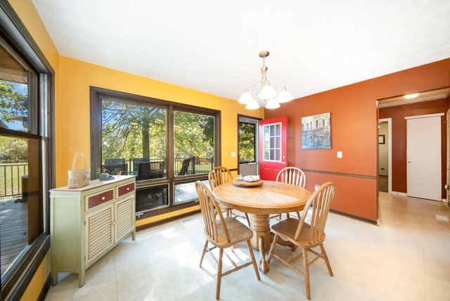 6109 Saline-Waterworks Road, Saline, MI 48176