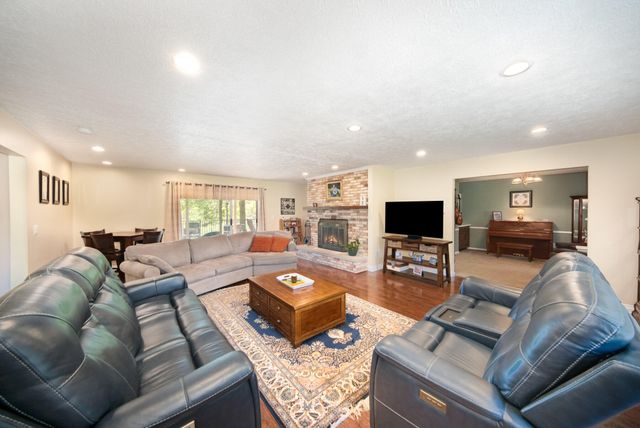 6109 Saline-Waterworks Road, Saline, MI 48176