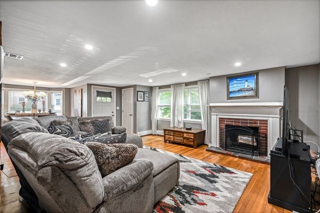 52 Burpee Road, Swampscott, MA 01907