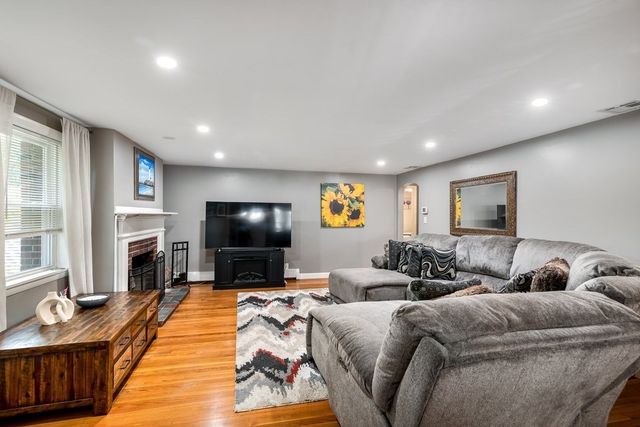 52 Burpee Road, Swampscott, MA 01907