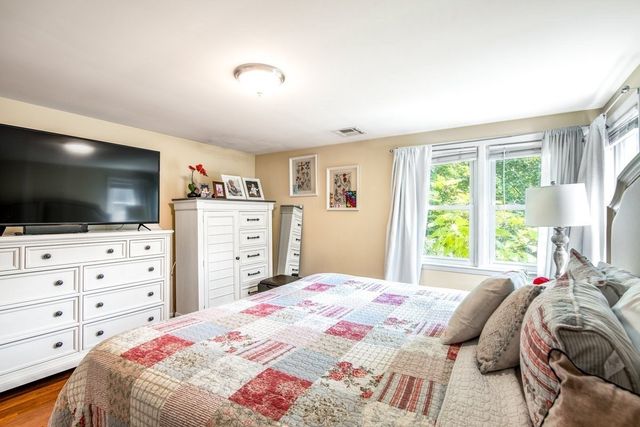 52 Burpee Road, Swampscott, MA 01907