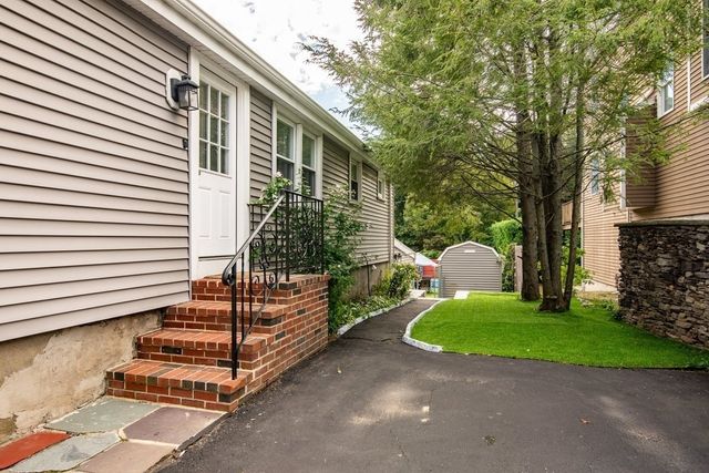 52 Burpee Road, Swampscott, MA 01907