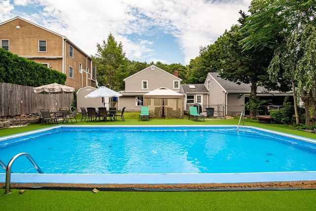 52 Burpee Road, Swampscott, MA 01907