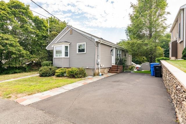 52 Burpee Road, Swampscott, MA 01907