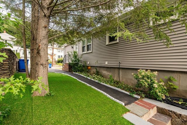 52 Burpee Road, Swampscott, MA 01907