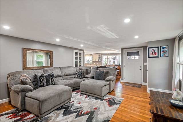 52 Burpee Road, Swampscott, MA 01907