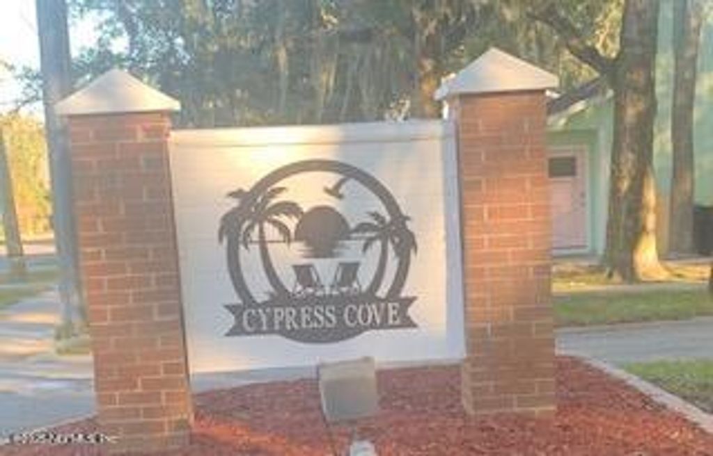 1043 E MIMOSA COVE Court, Jacksonville, FL 32233