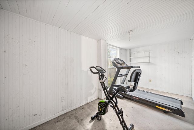 106 Cedar St, Dover, TN 37058