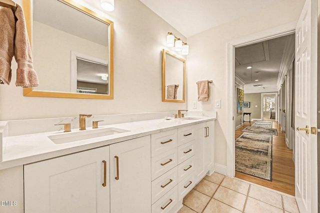 71005 Russell, Chapel Hill, NC 27517