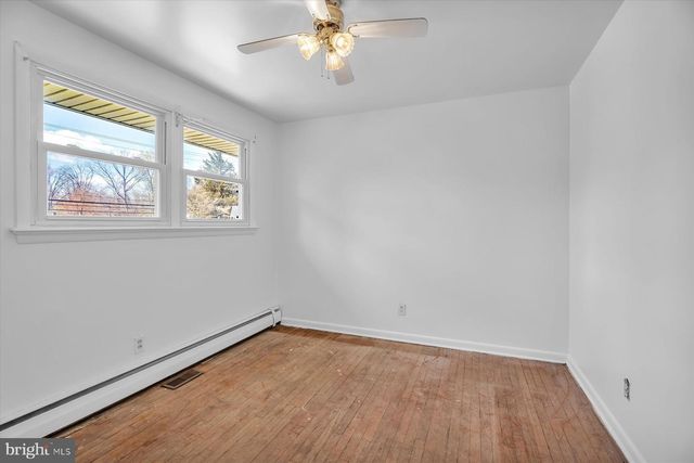 142 NEW FREEDOM RD, Clementon, NJ 08021