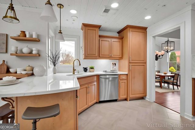 3917 Kilgore Falls Drive, Gainesville, GA 30507