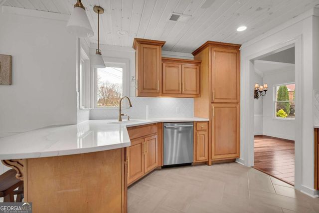 3917 Kilgore Falls Drive, Gainesville, GA 30507