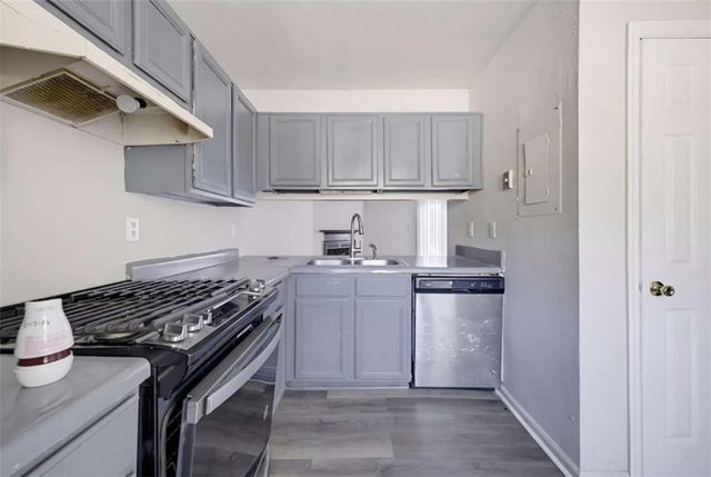 3202 Kingswood Place, Decatur, GA 30034