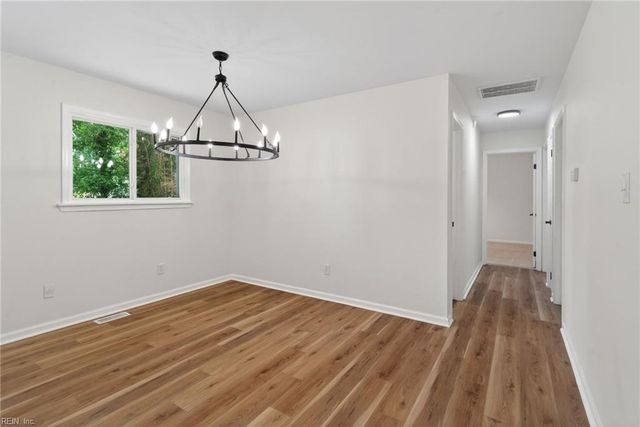 109 Fischer DR, Newport News, VA 23608