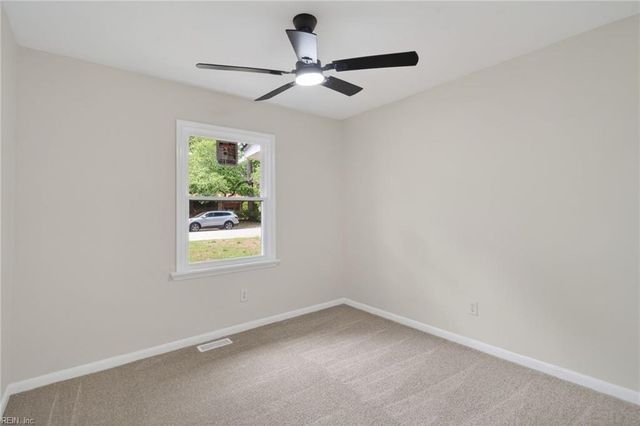 109 Fischer DR, Newport News, VA 23608
