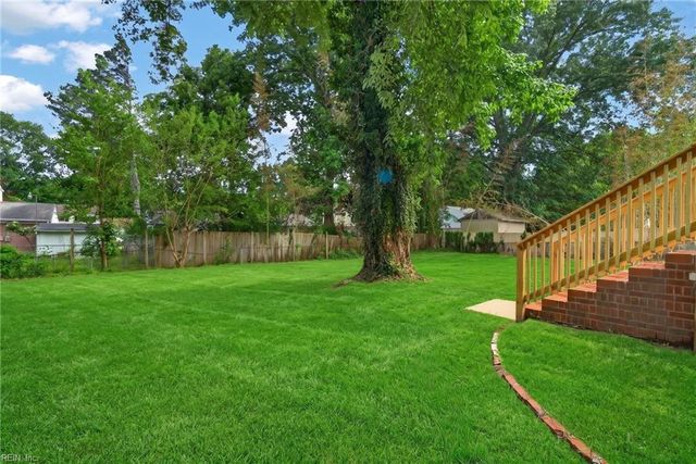 109 Fischer DR, Newport News, VA 23608