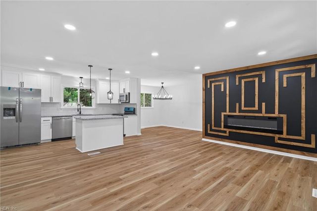 109 Fischer DR, Newport News, VA 23608
