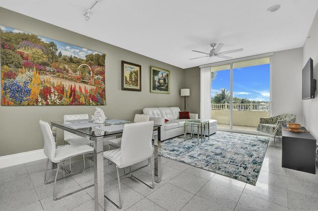 100 NE 6th Street 203, Boynton Beach, FL 33435