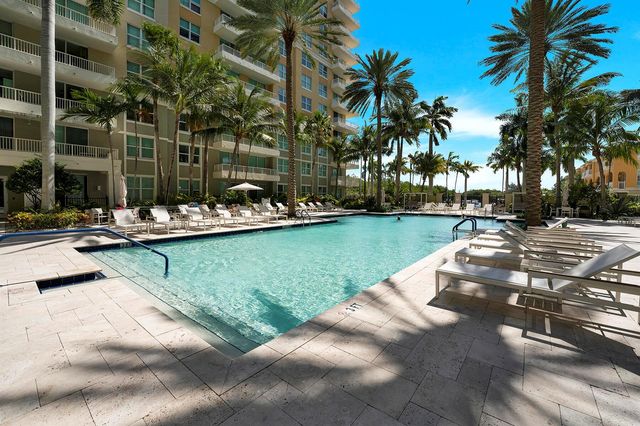 100 NE 6th Street 203, Boynton Beach, FL 33435
