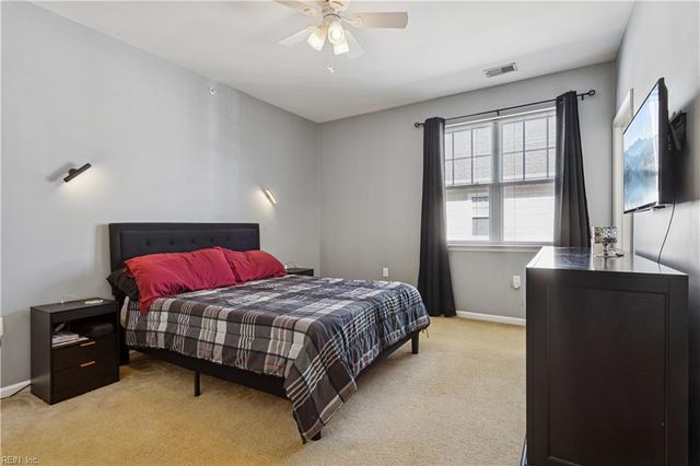 4316 Hillingdon Bnd Apt 304, Chesapeake, VA 23321