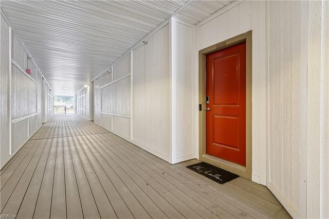 4316 Hillingdon Bnd Apt 304, Chesapeake, VA 23321