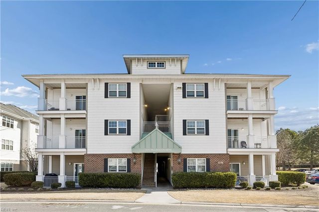4316 Hillingdon Bnd Apt 304, Chesapeake, VA 23321